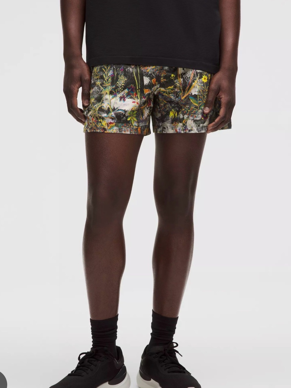 USED RARE Lululemon Men’s “Pace Breaker” Short 5” Inseam Linerless (M)